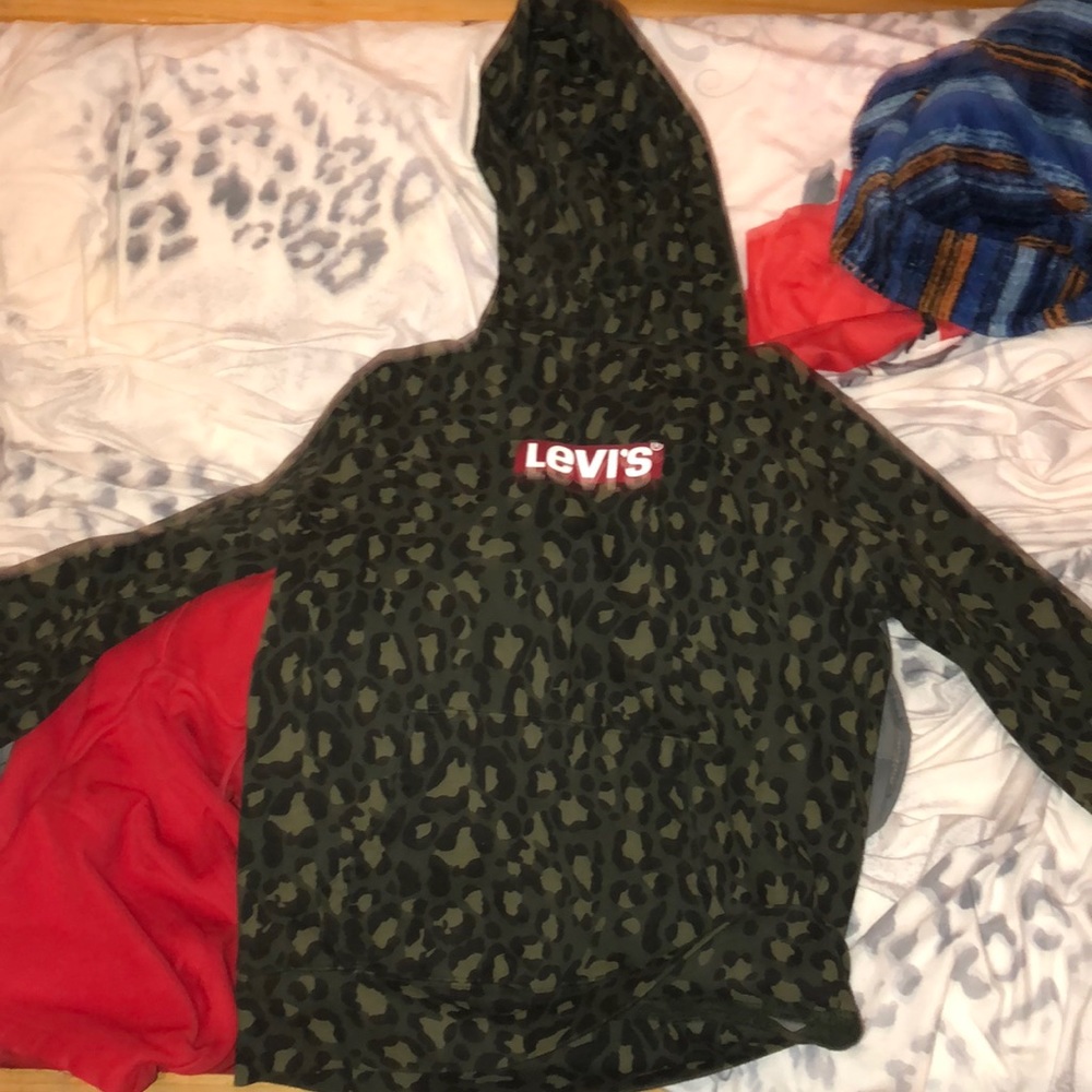 Levi’s camo hoodie